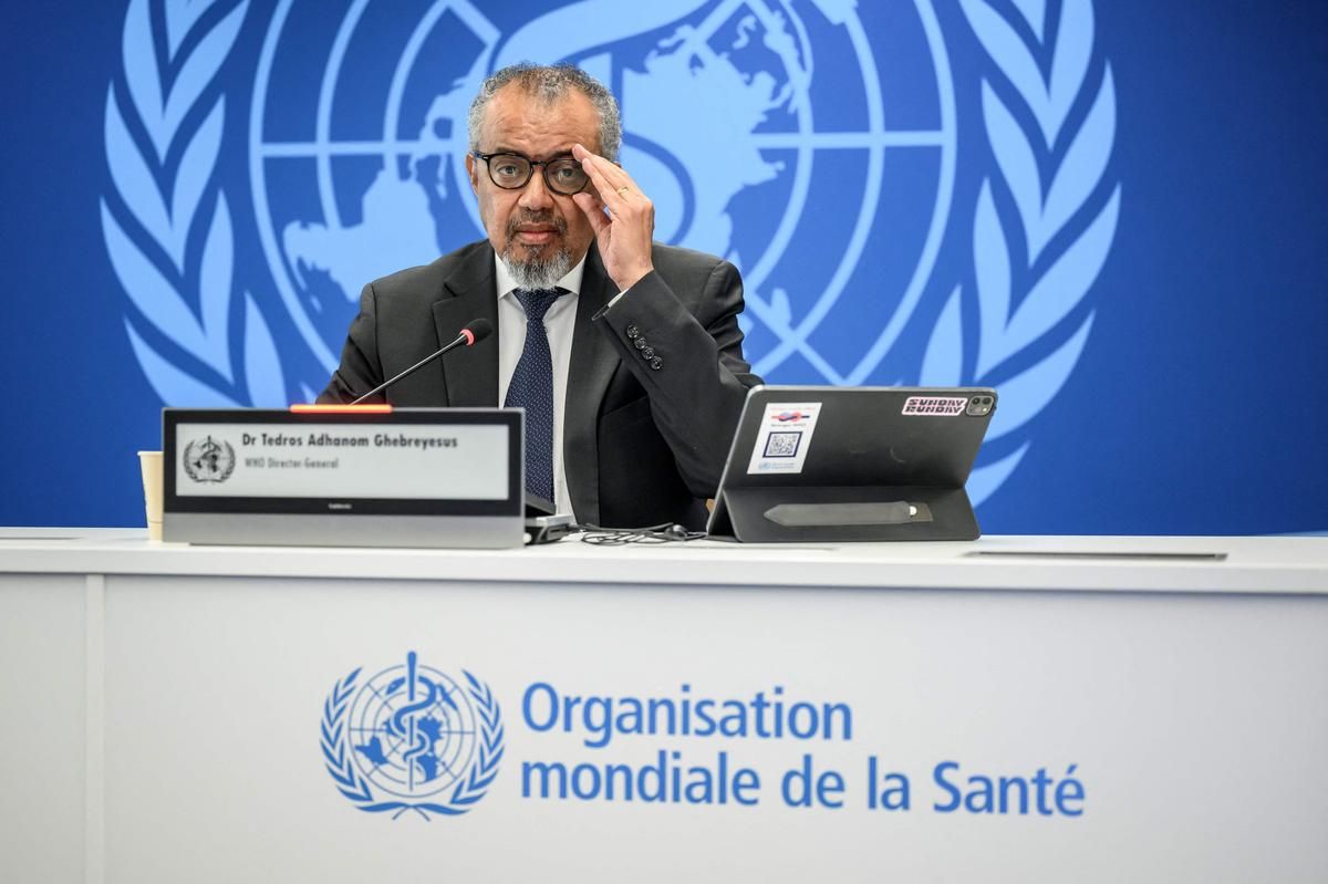 Ebola : l'OMS tire la sonnette d'alarme en Afrique centrale tout en apaisant les craintes mondiales