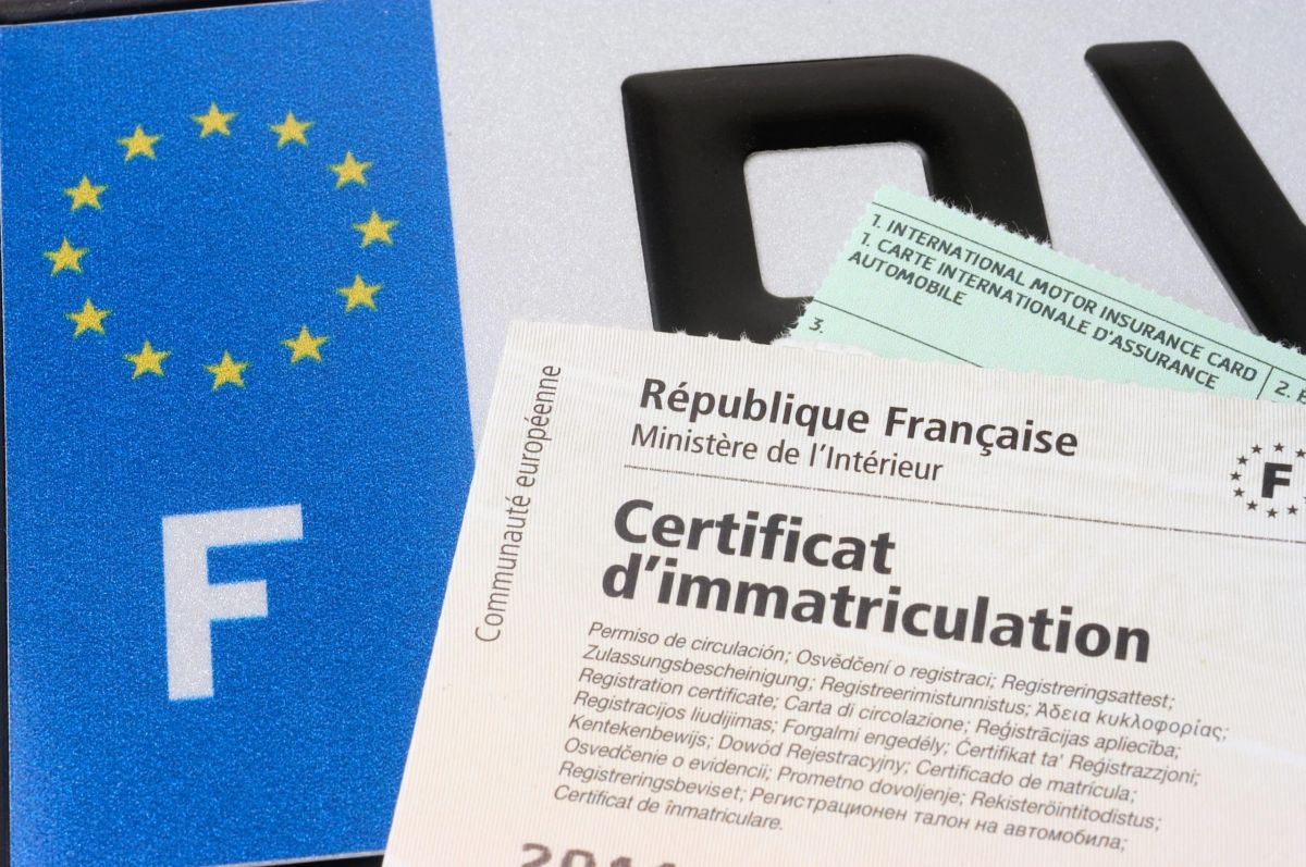la fin de la gratuité de la carte grise pour les voitures électriques : quel coût réel depuis mai ?