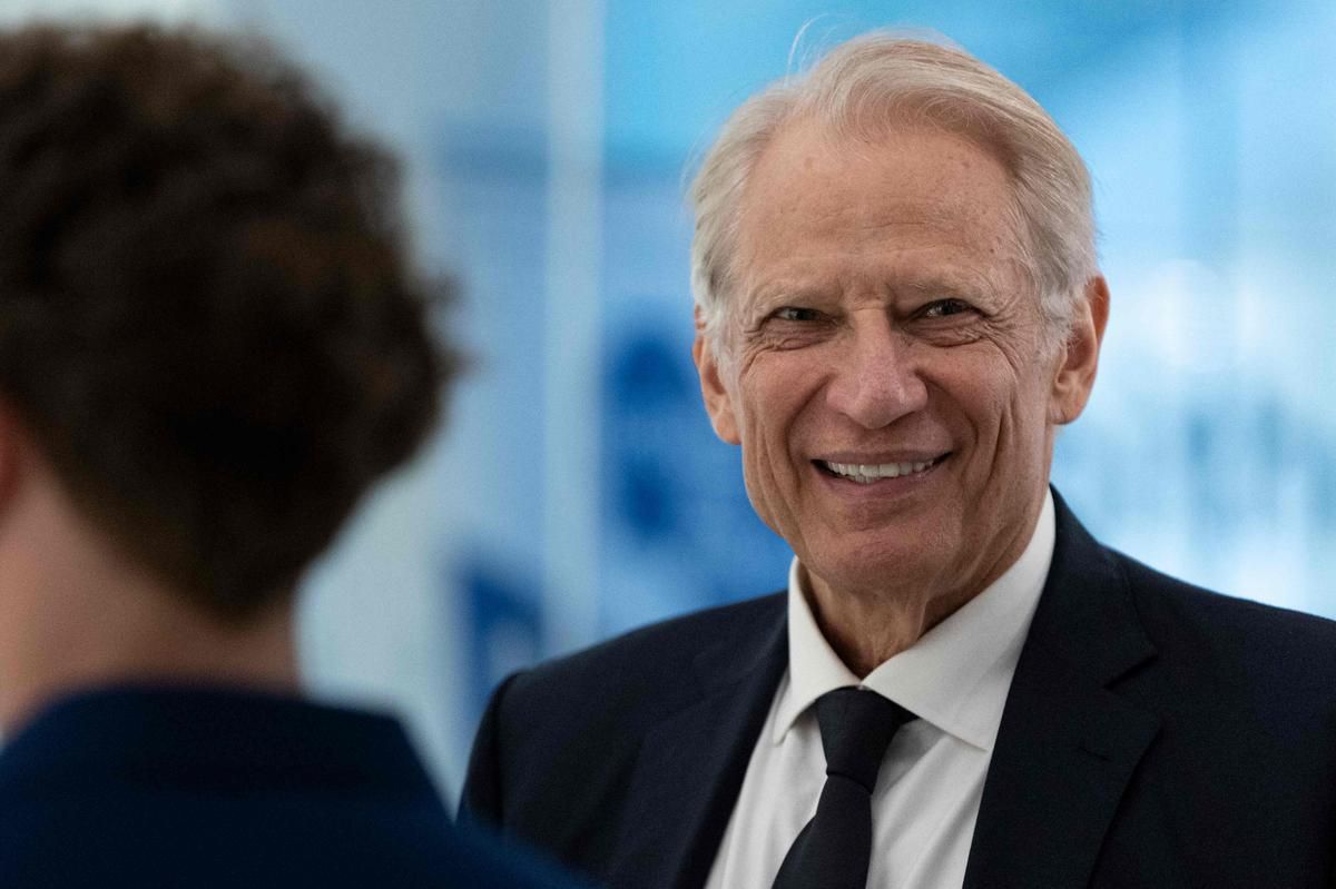 Dominique de Villepin se tourne vers 2027 à La Rochelle