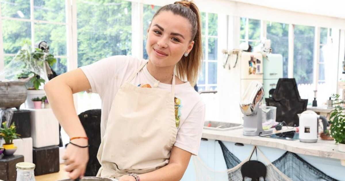 Manon remporte le Meilleur Pâtissier et livre sa recette d'entremet fraise-citron