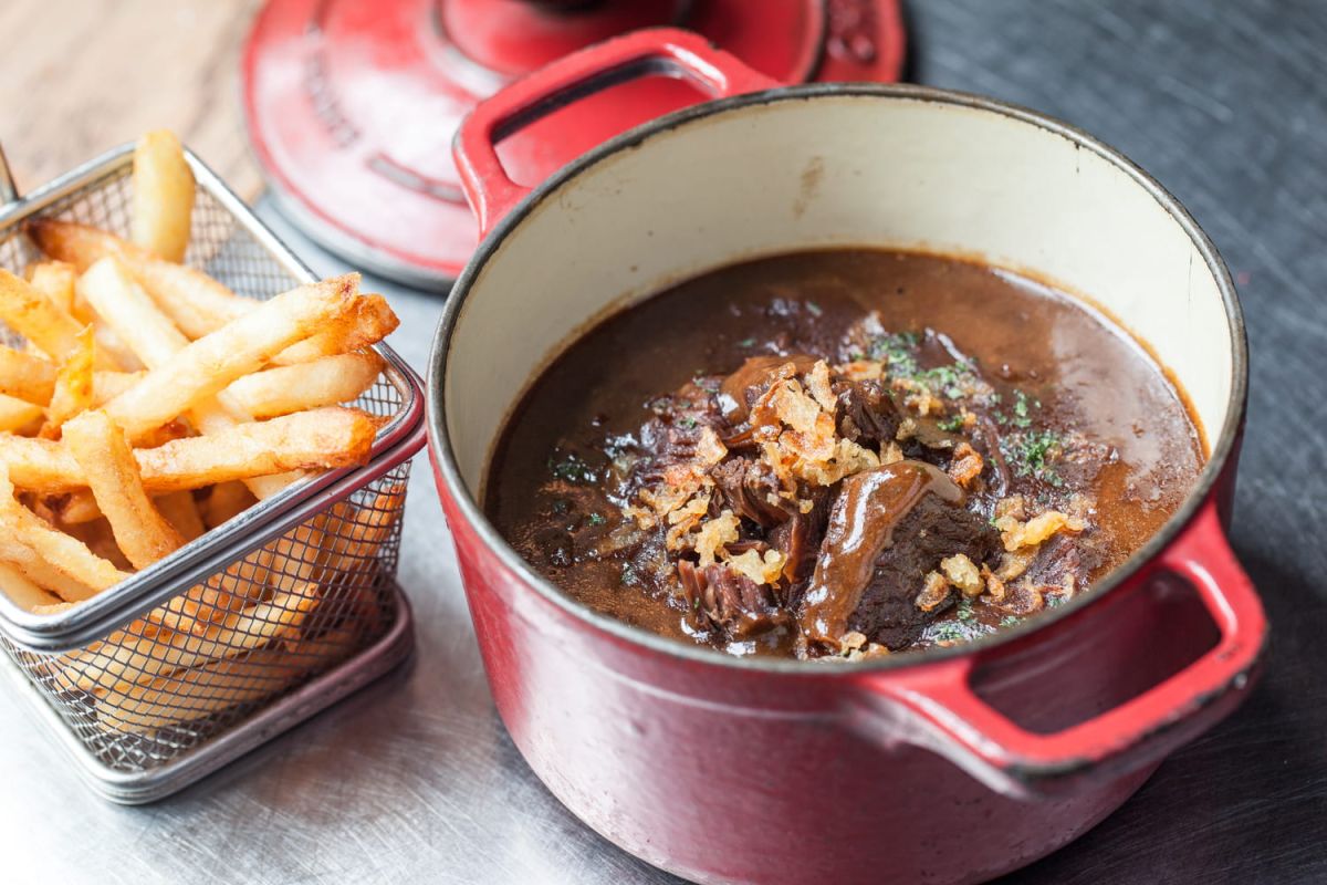 La carbonade flamande : un plat réconfortant à découvrir