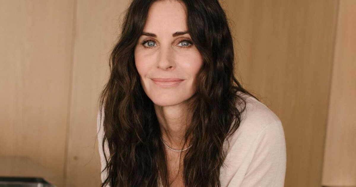 Courteney Cox dévoile sa recette de maxi-cookies au chocolat irrésistible