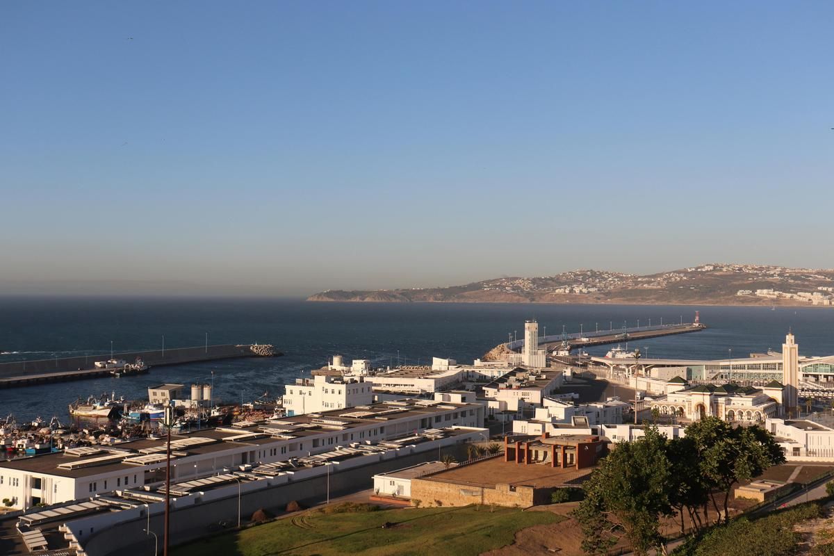 Maroc : les recherches intensifiées pour retrouver deux Français portés disparus en mer