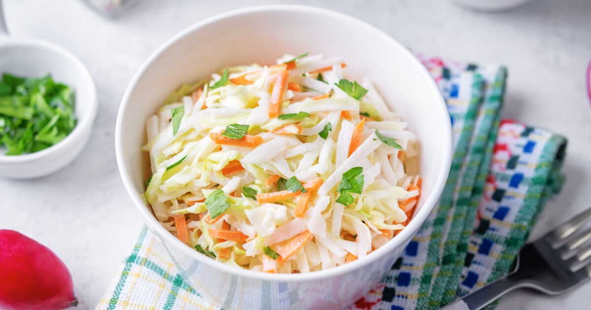 Découvrez la salade de chou blanc à la japonaise : fraîcheur et légèreté au menu