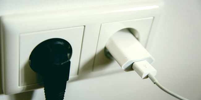 Comment choisir ses prises électriques et interrupteurs : guide pratique