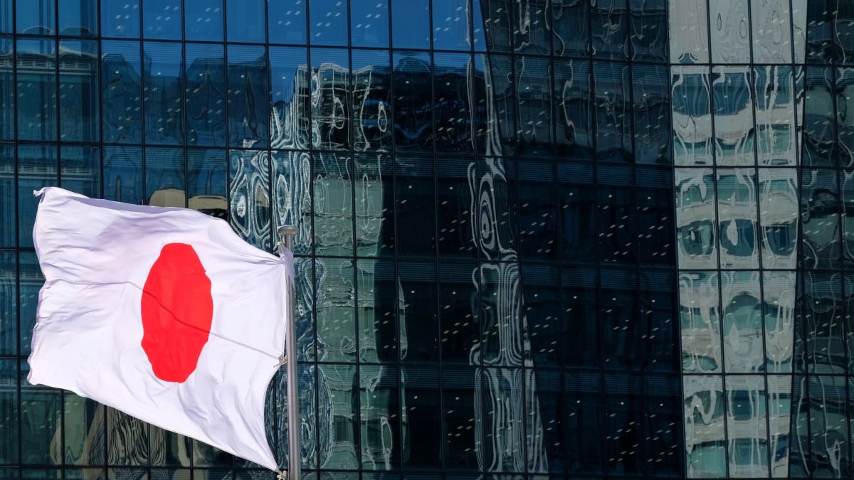 la banque centrale japonaise relance son taux à un sommet historique pour contrer l'inflation