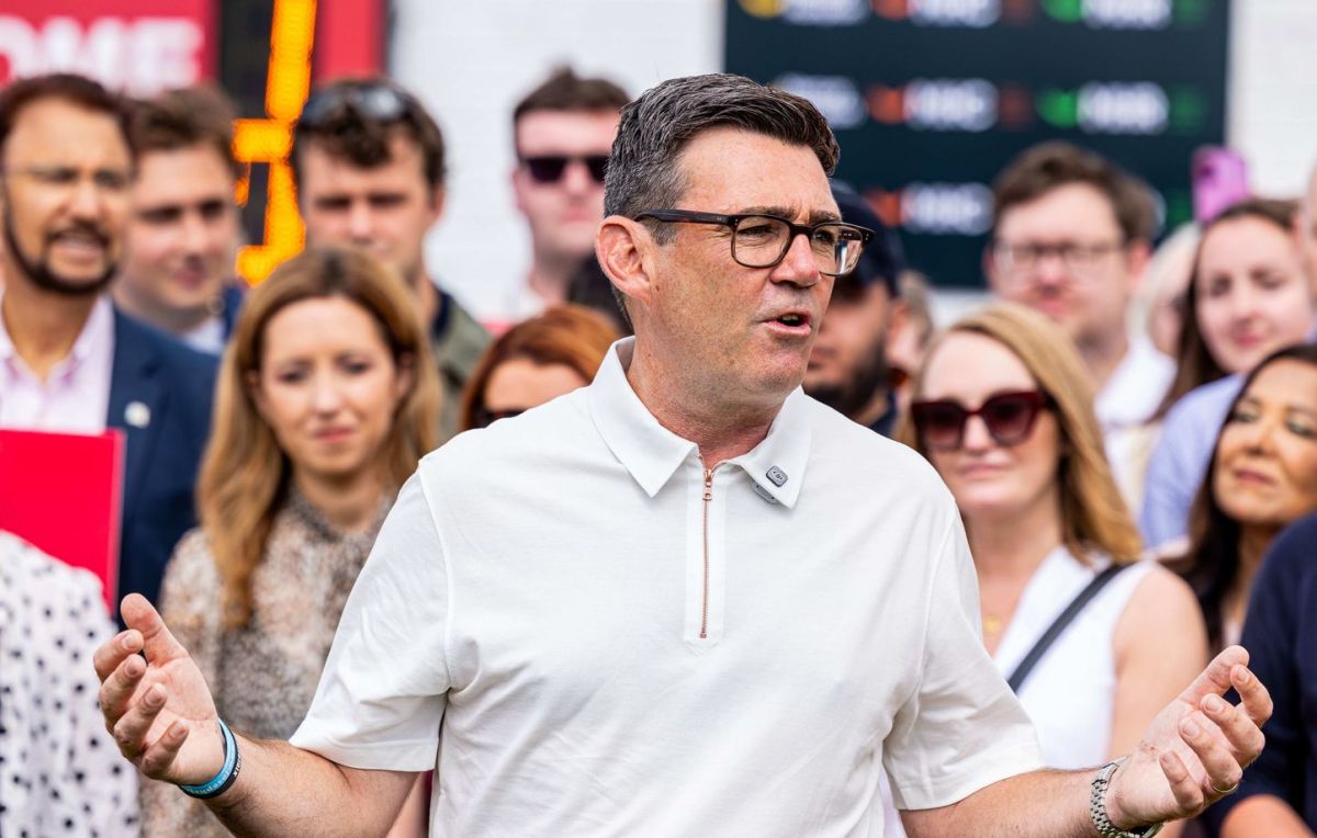 Royaume-Uni : Qui est Andy Burnham, favori pour succéder à Keir Starmer comme Premier ministre ?