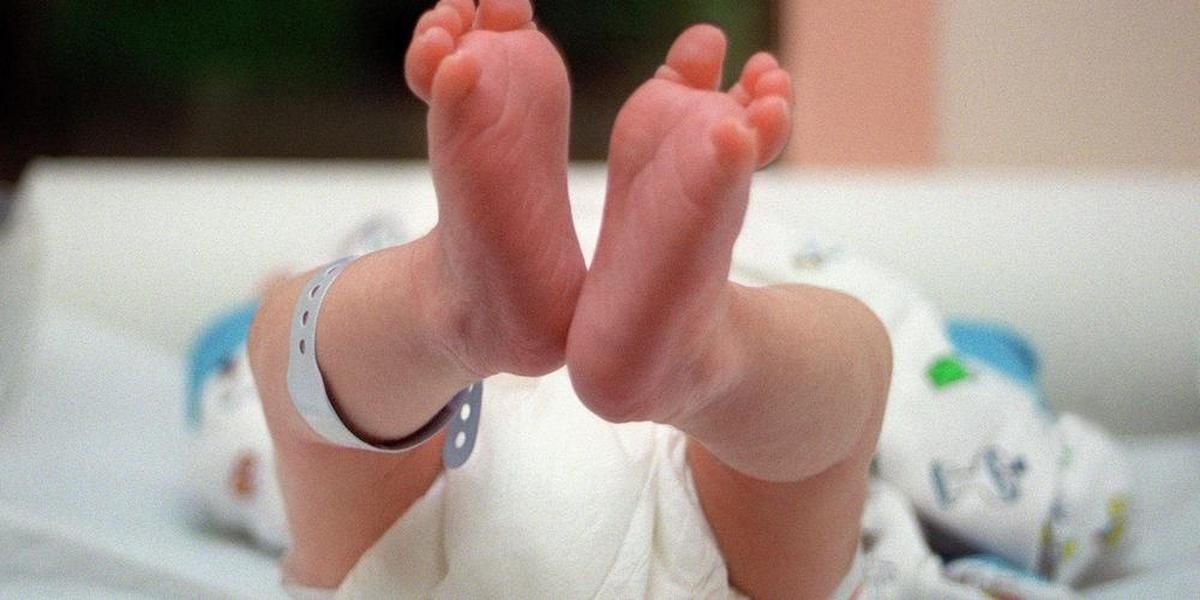 Une mère condamnée après avoir secoué son bébé : entre dépression et détresse