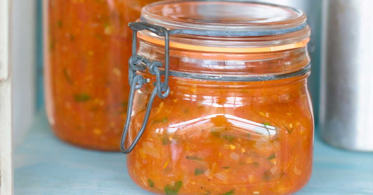 La sauce tomate au basilic : un goût d'Italie dans votre assiette