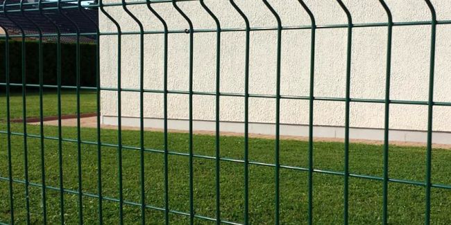 Grillage rigide : sécurisez votre terrain en toute simplicité