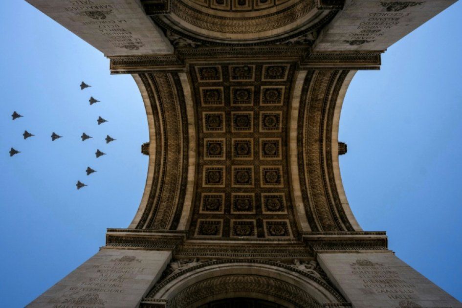 Un grandiose défilé du 14-Juillet pour clore le mandat d'Emmanuel Macron