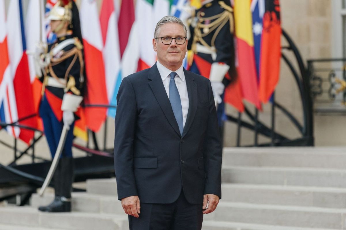 Keir Starmer décoré de la Légion d’honneur par Emmanuel Macron à Paris
