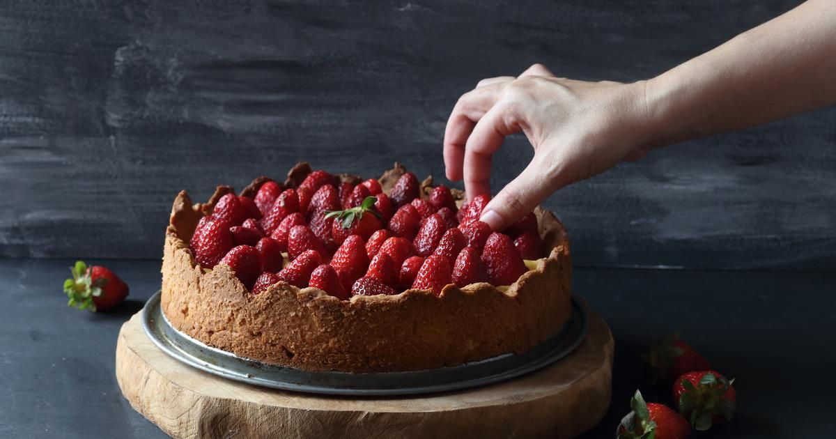 La tarte aux fraises : un dessert ou un message caché ?